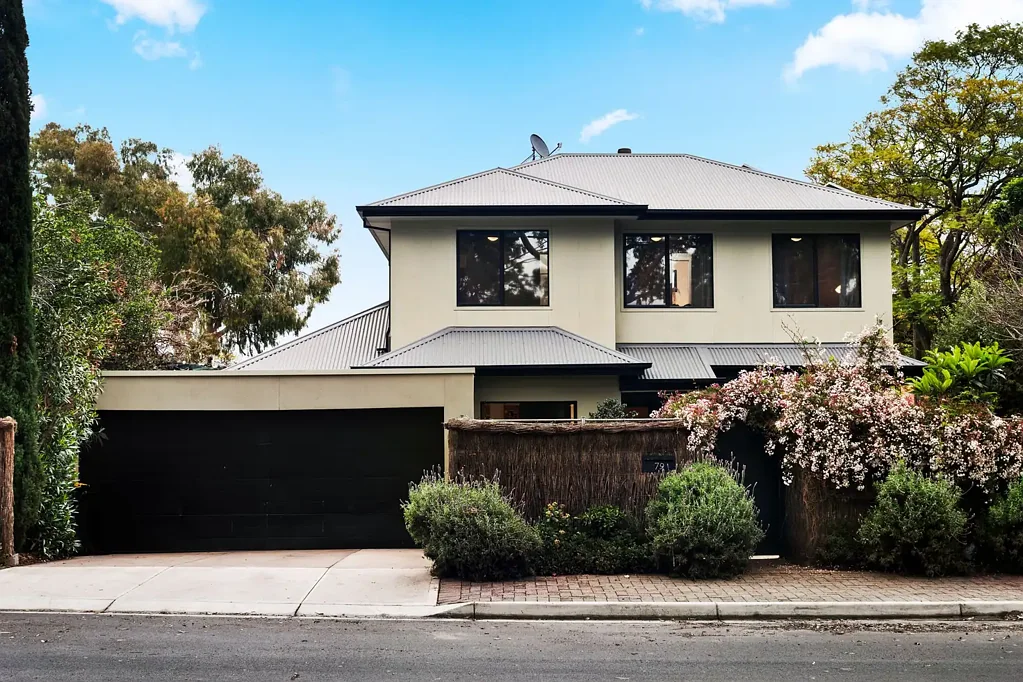 Frewville 4 Bedroom Re-Imagined Family Scale in a Blue-Ribbon Frewville Pocket.