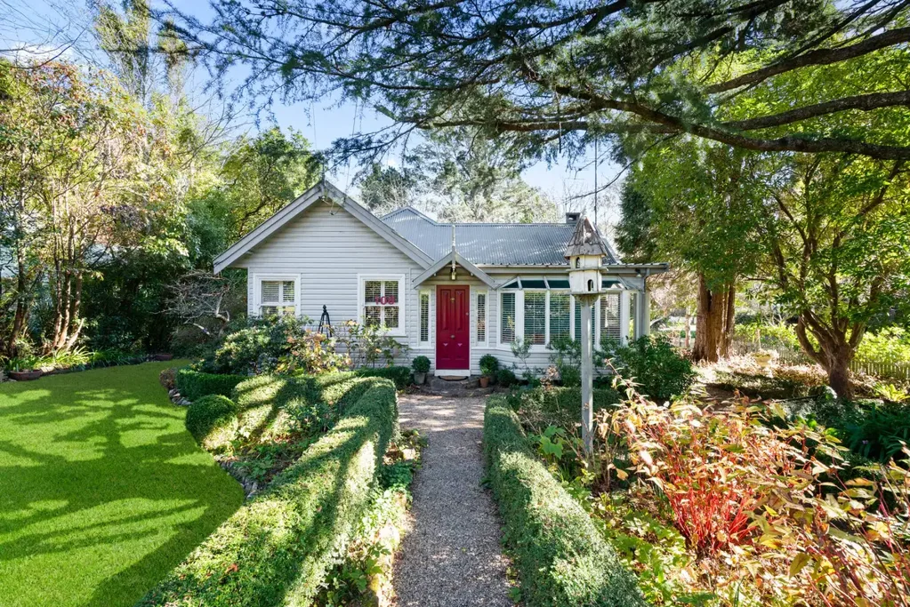 109 Gladstone Road, Leura, NSW 2780
