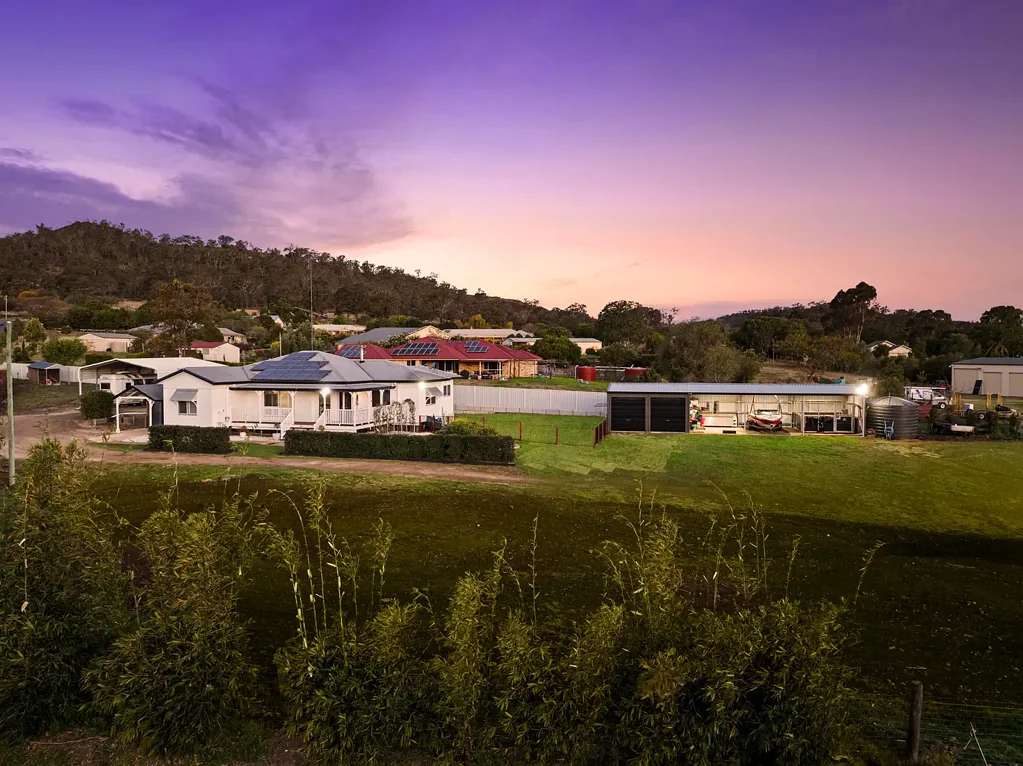 Glenvale 4침실 4-Acre Retreat with Country Charm & City Convenience