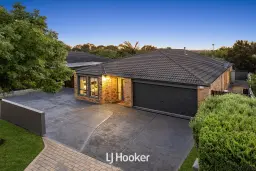 8 Chesil Court, Narre Warren South