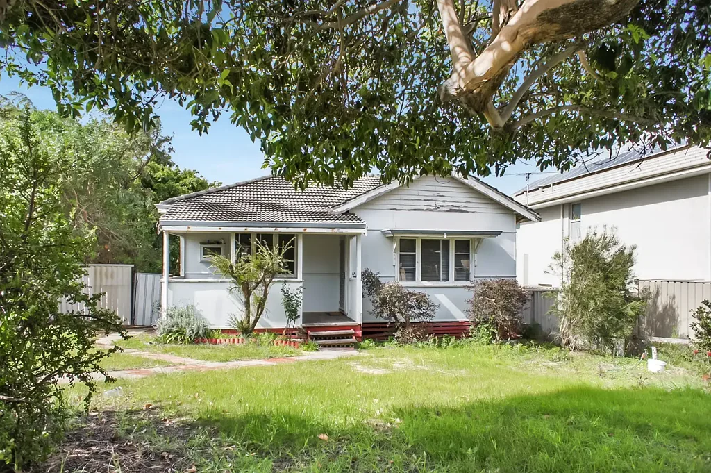 Cottage Home in Prime Location