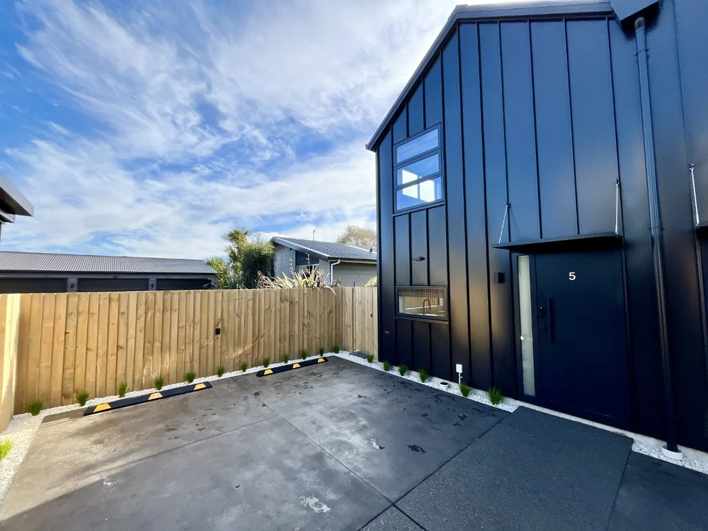 Brand new 2 berdoom in Somerfield