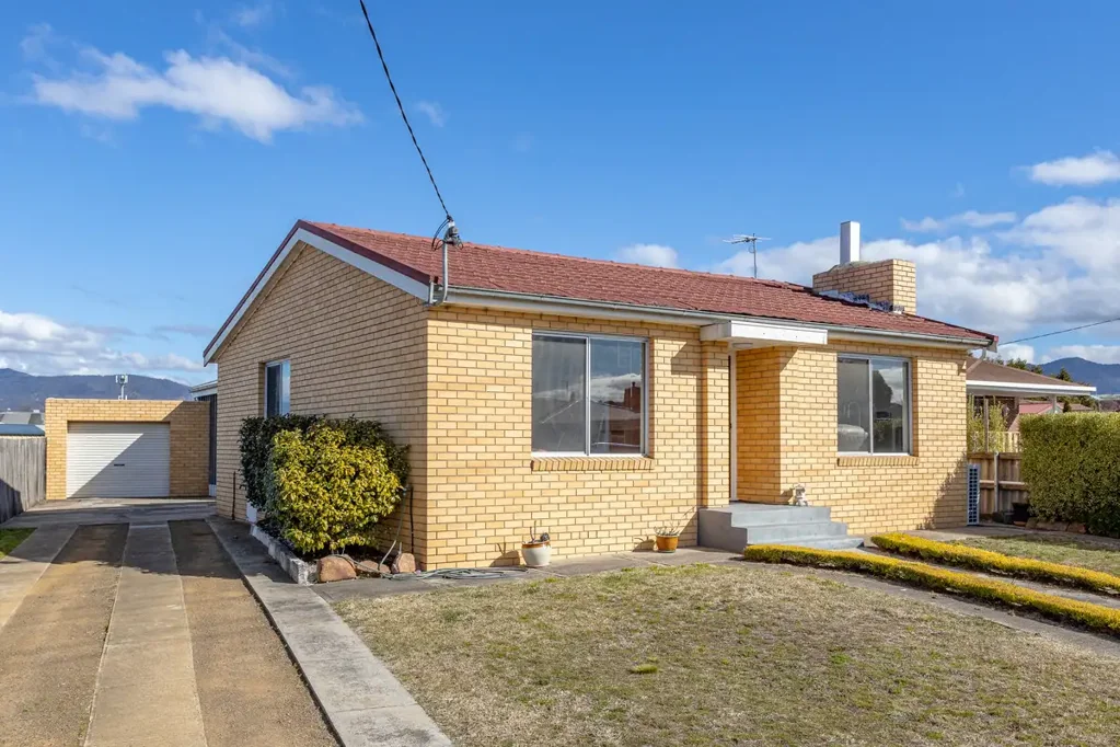 Brighton 2 Bedroom Classic 1950s home with modern comforts and development potential
