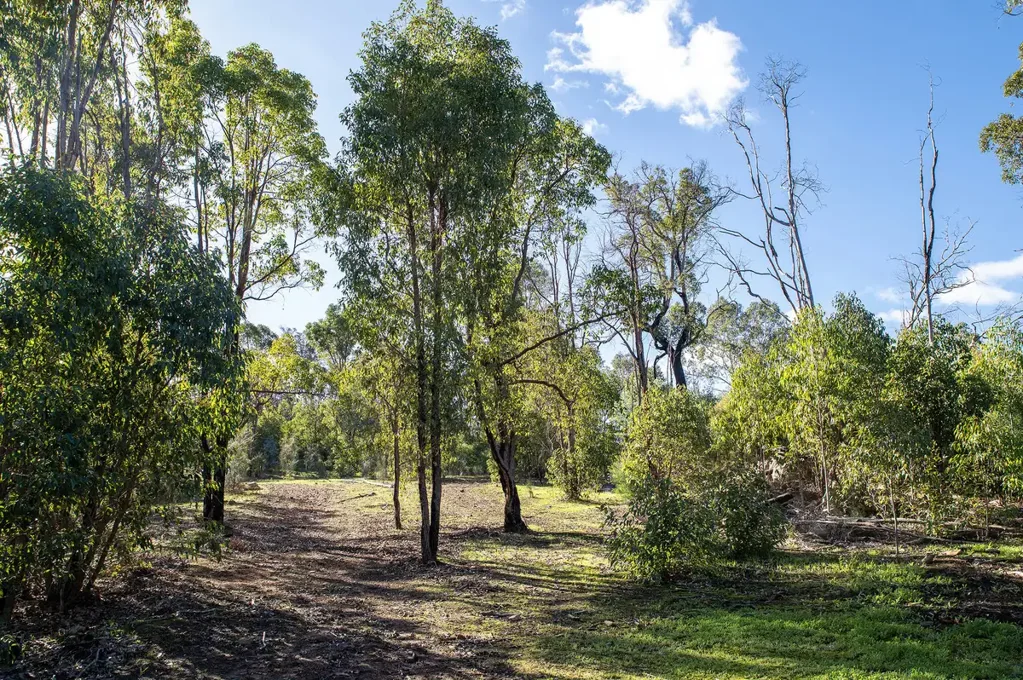 68 Higgins Road, Gidgegannup, WA 6083