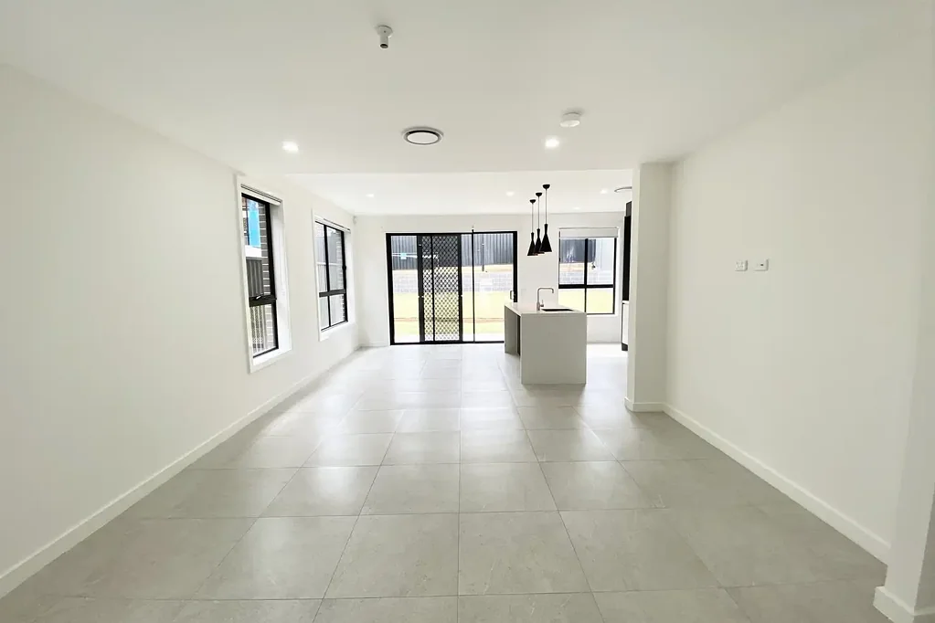 5-Bedroom House for Rent with Modern Amenities!