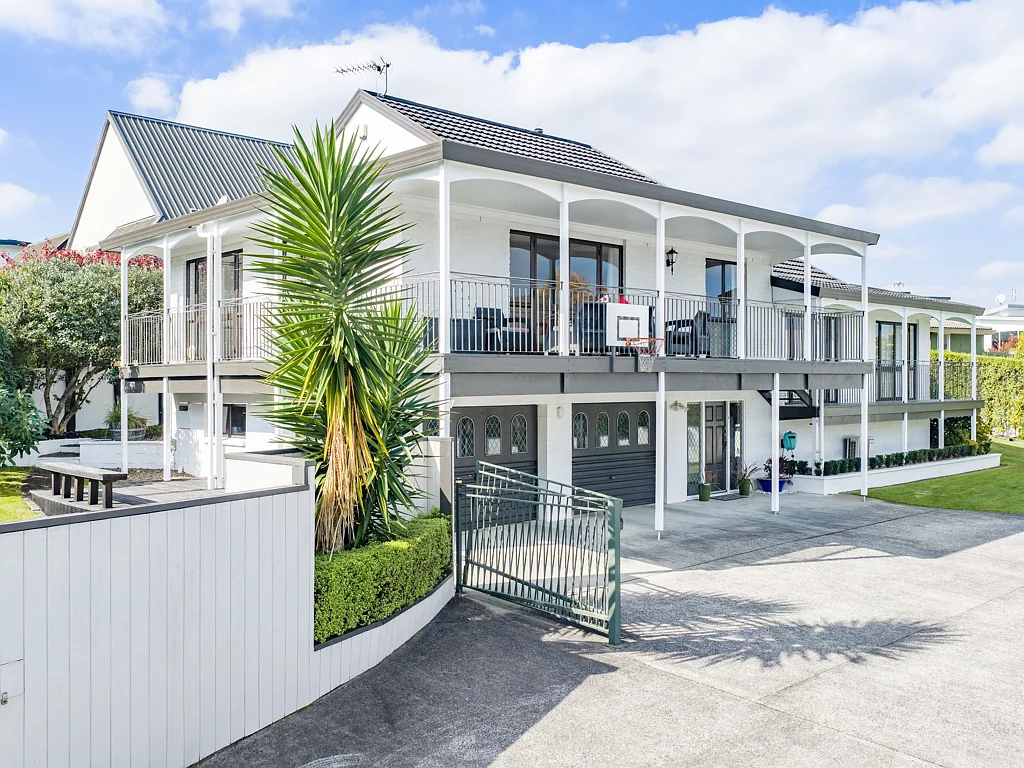Riverlea 3房  Elevated Family Living