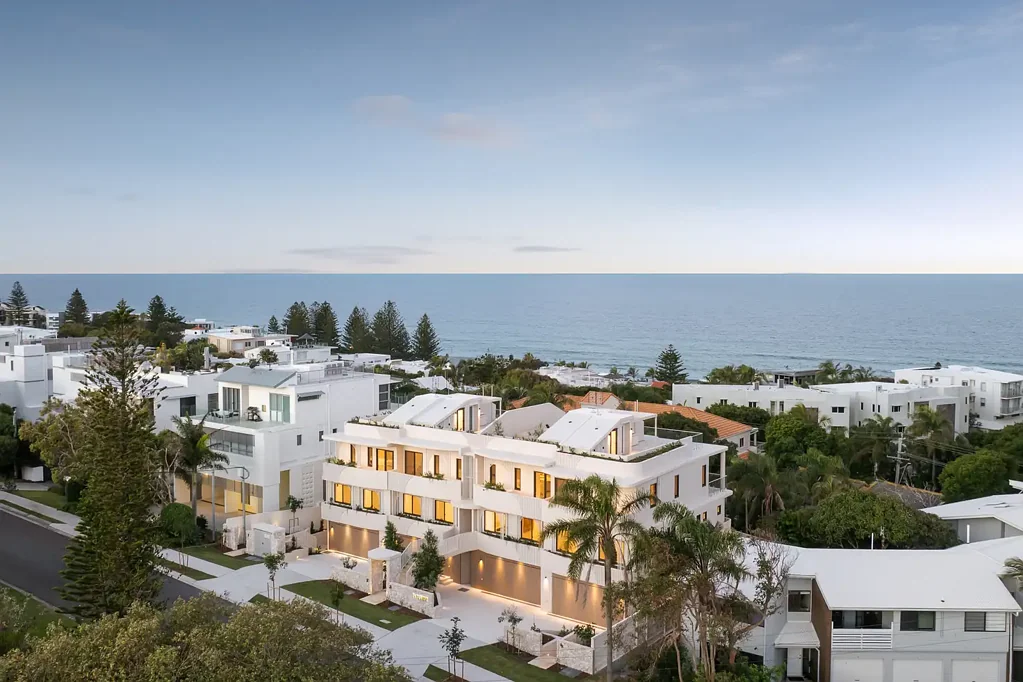 Sunshine Beach 4房  Bespoke Beachside Resplendence: High-End Designer Luxury