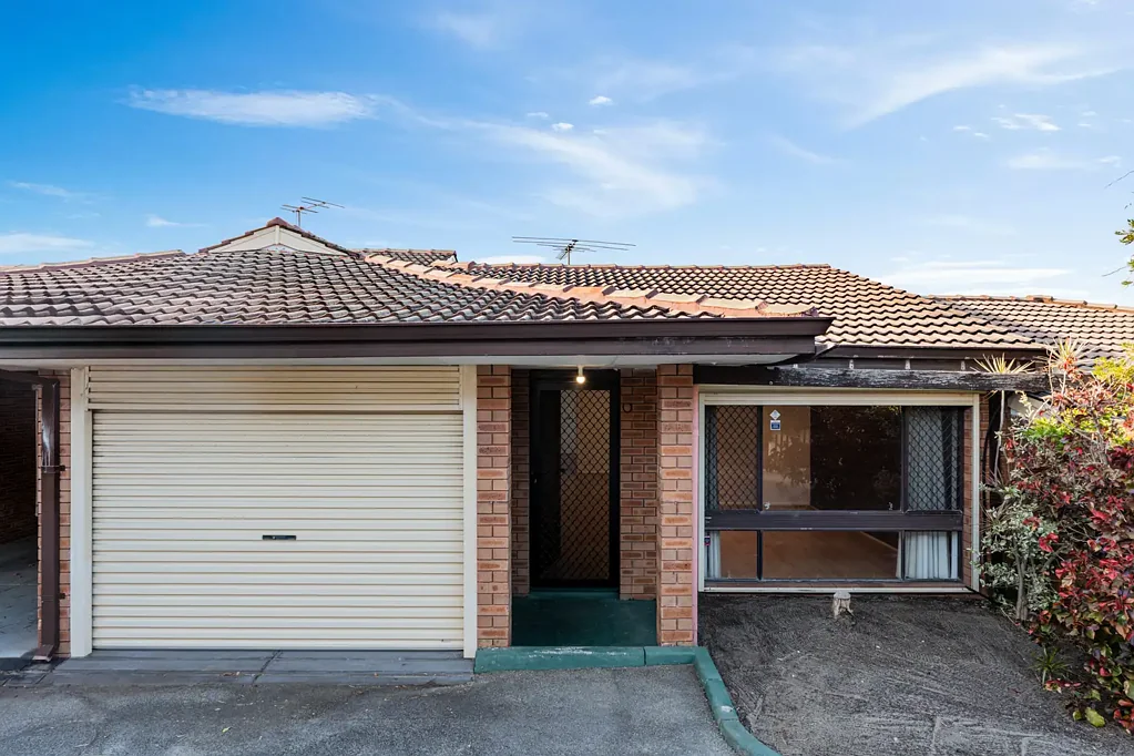 Maylands 2 Bedroom Modern Comfort, Prime Position