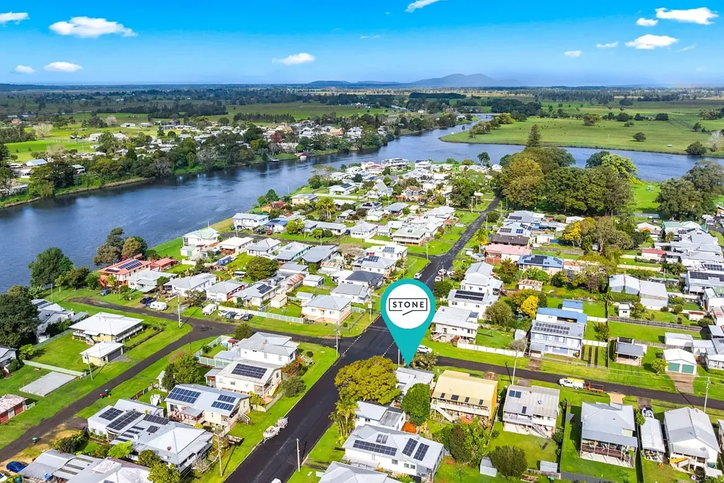 Smithtown 2Kwarto Affordable Coastal Lifestyle with Space, Character and Convenience