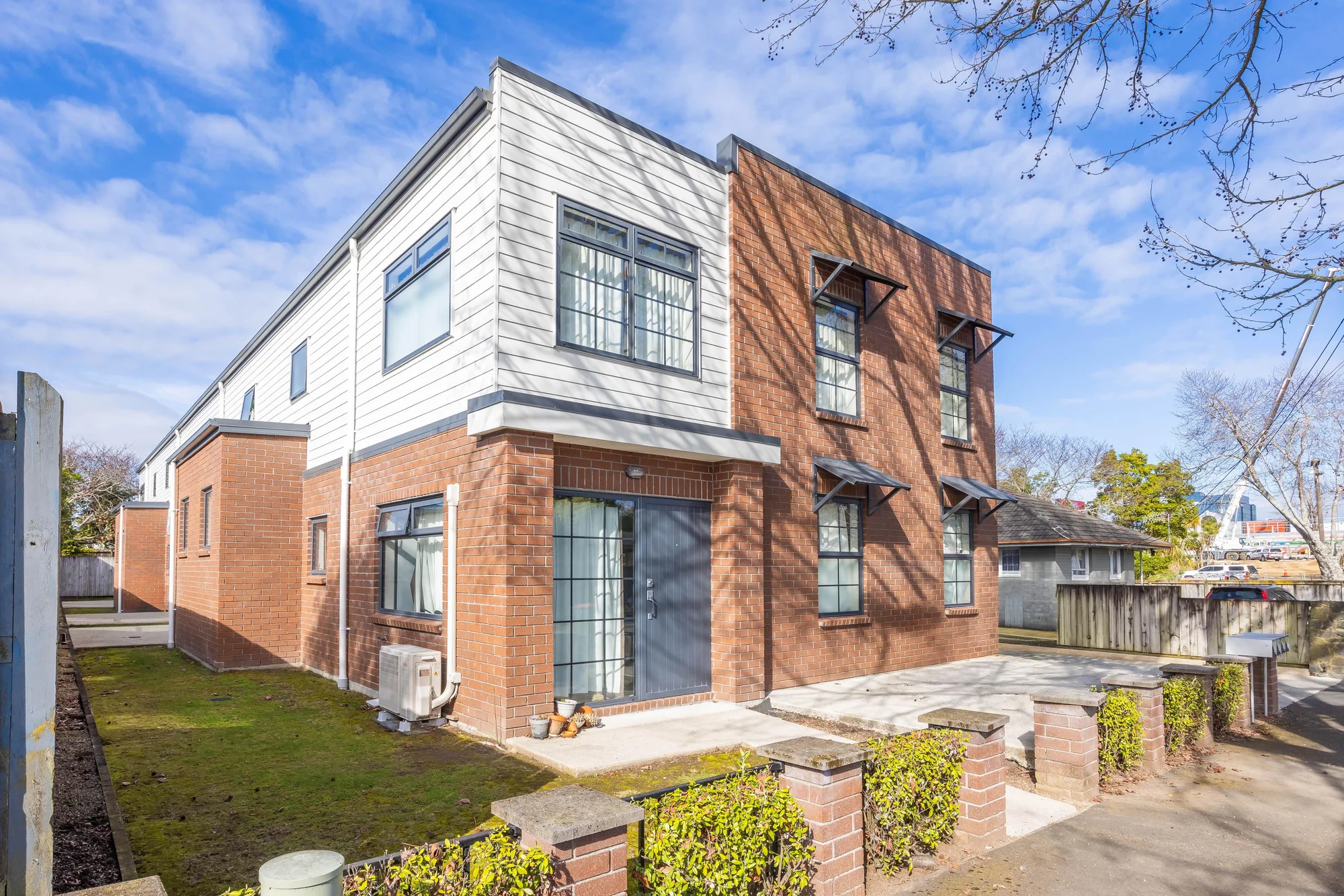 Hamilton Central 4房 8% GROSS YIELD - $1165 PW RENT !