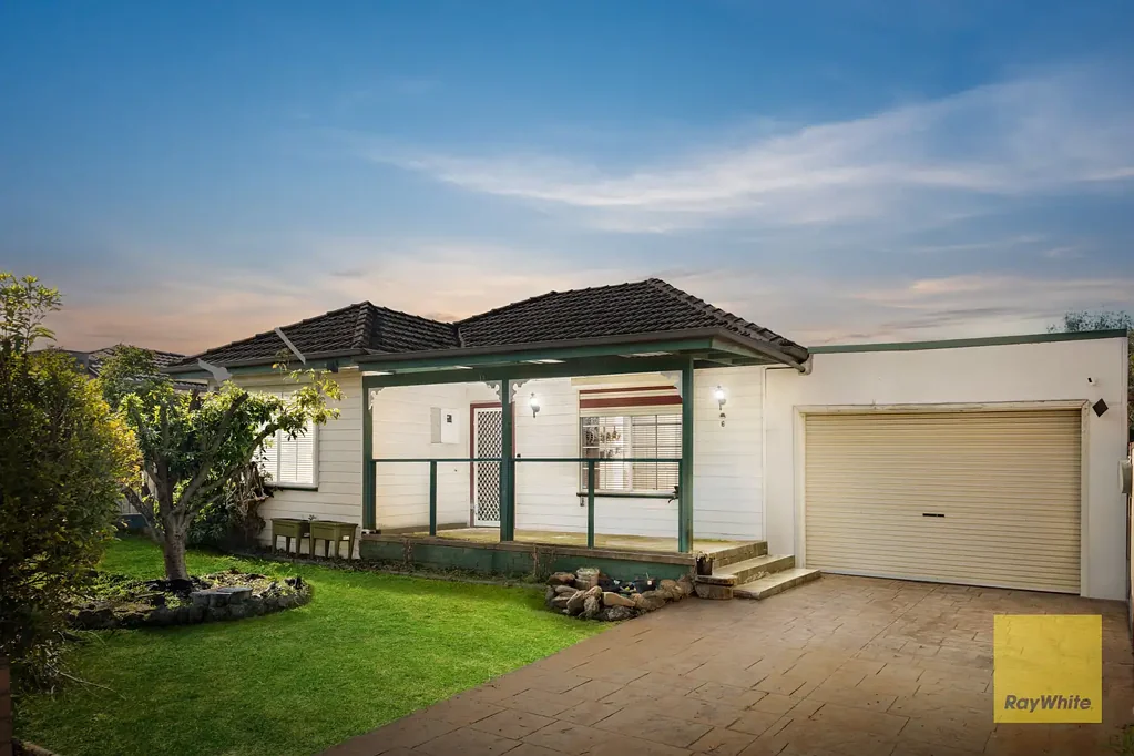 Deer Park 3房 在约 699 平方米土地上生活、工作和成长的空间 Space to Live, Work, and Grow on 699m2 (approx.)