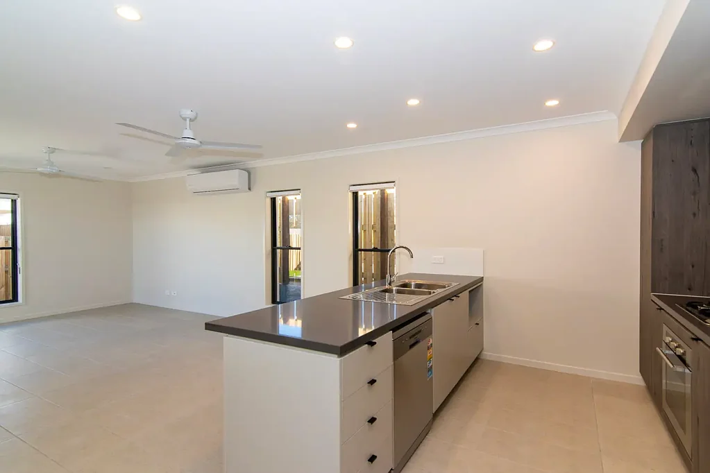 Beautiful Mondern Home For Rent
