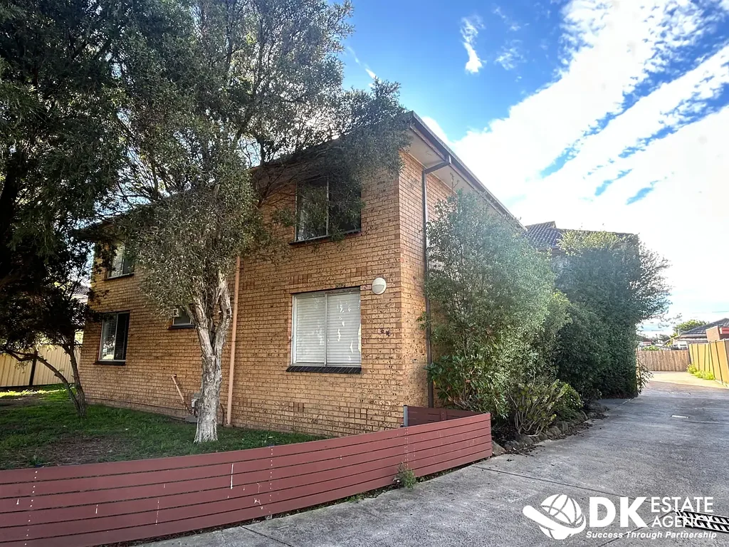 First Floor Apartment in a Convenient Deer Park Location