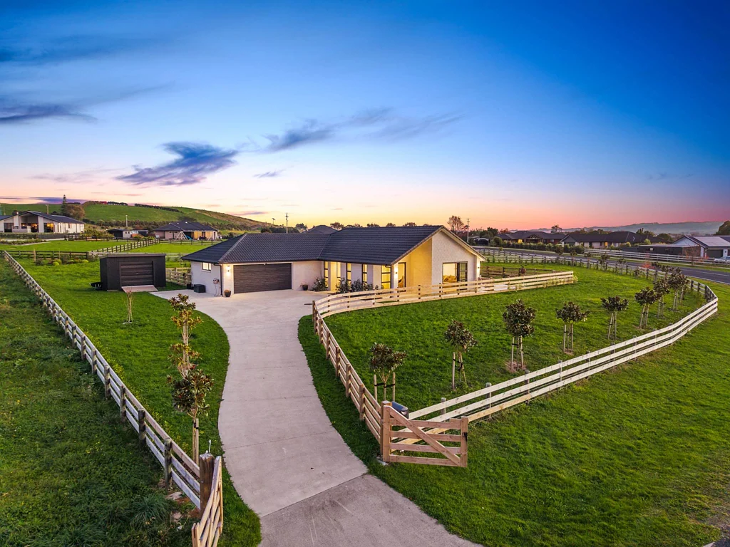 Onewhero 4房  MODERN HOME. MAXIMUM VALUE.