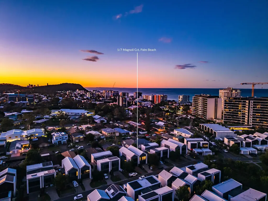 1/7 Magnoli Circuit, Palm Beach, QLD 4221