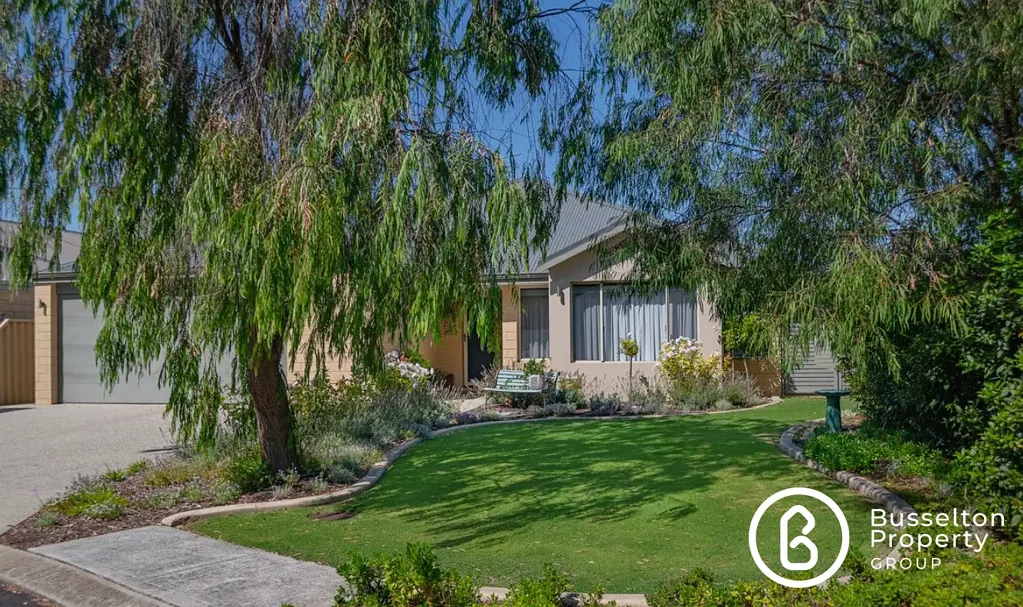 SPACIOUS AND COMFORTABLE COASTAL LIVING IN BROADWATER