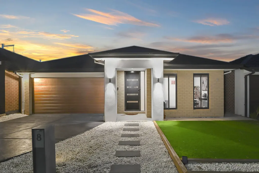Tarneit 4બેડરૂમ North Facing Family Entertainer - 400m walk to Riverdale Shopping Centre