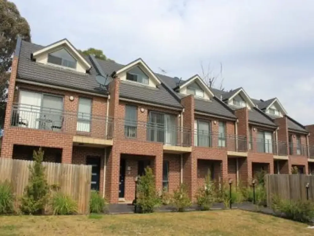 3 Bedroom Townhouse.. Be quick to inspect!