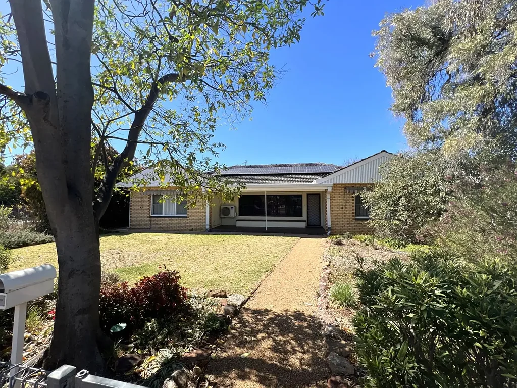 4 Bedrooms in South Dubbo