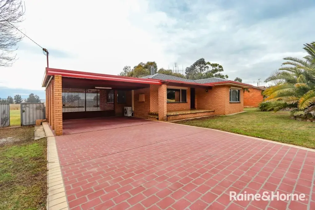 3 Bedroom Family Home -  Available 24.10.2025