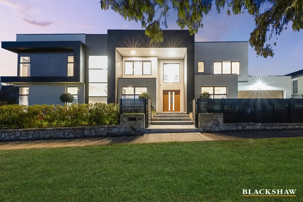 Yarralumla 5房  Luxury Finishes and Contemporary Elegance in Yarralumla's Embassy Precinct