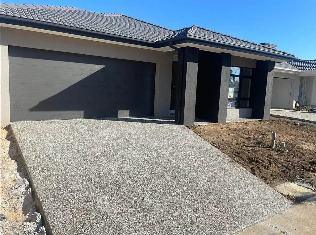 Modern Family Living in Prime Warragul Location !!