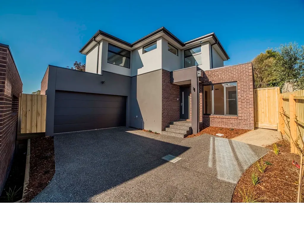 Beautiful Executive townhouse