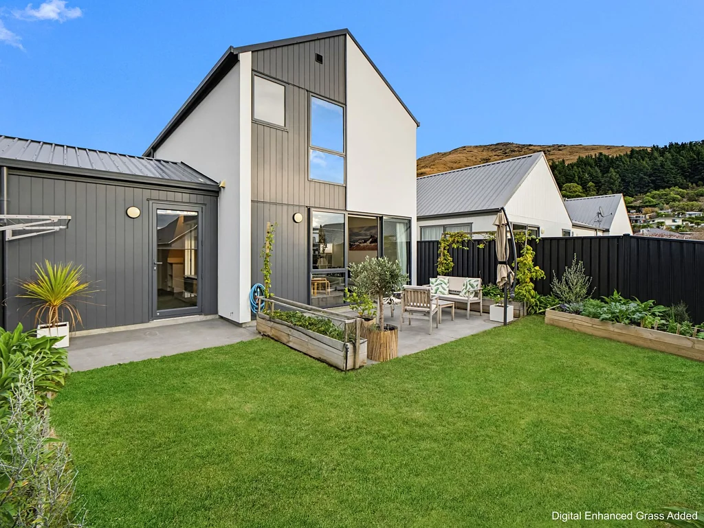 Heathcote Valley 3房  A View Worth Coming Home To | Life Made Easy