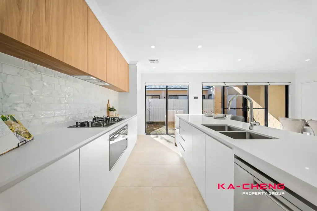 Dianella 3房  Luxury Without Compromise. A Home You'll Be Proud to Call Your Own