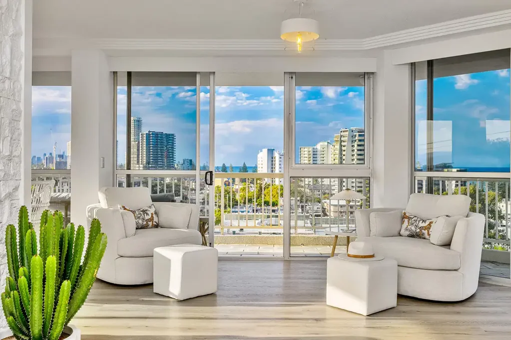 Burleigh Heads 2 Bedroom Skyfall Burleigh Heads - Full Floor Apartment Living With Panoramic Views!