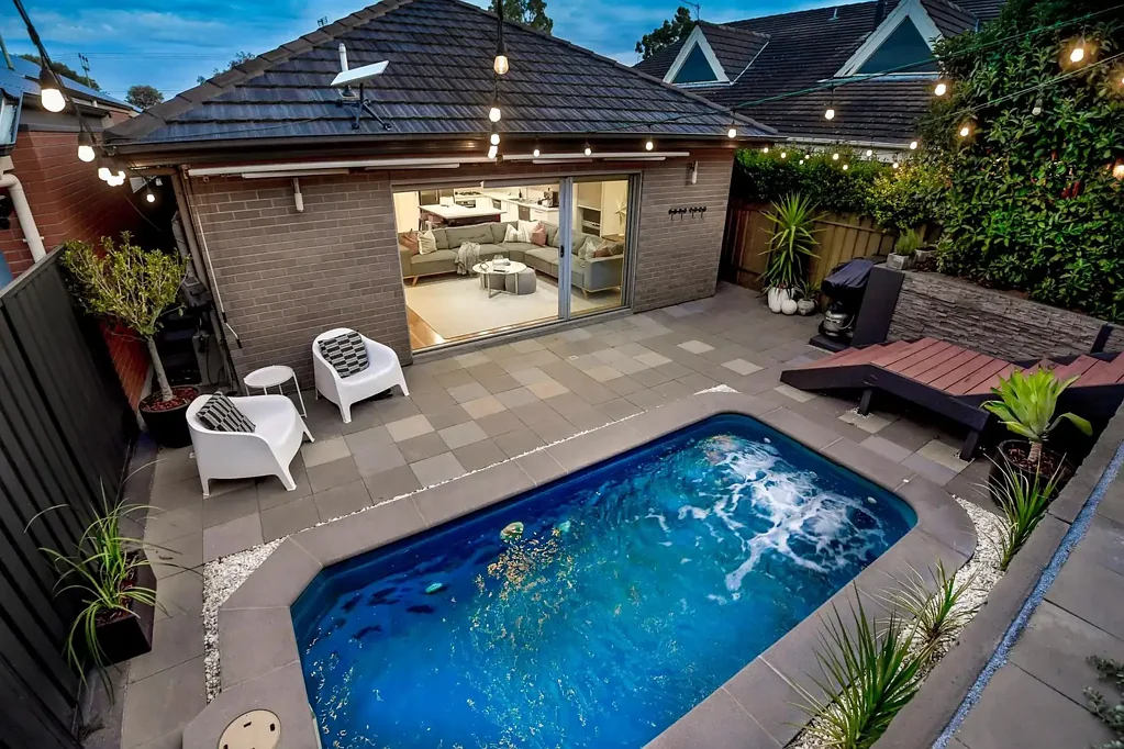 Athelstone 4ਬੈੱਡਰੂਮ Stunning 4-Bedroom Modern Home set on 460sqm