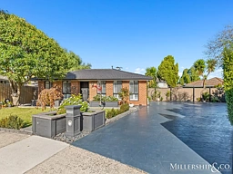 10 Obar Crescent, South Morang