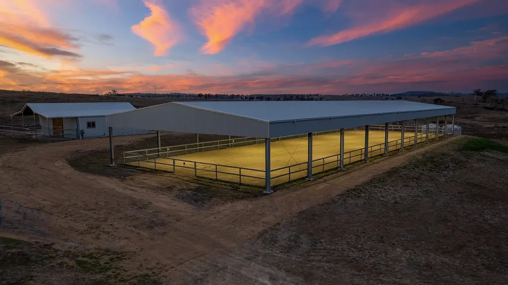 Uralla  "Abermala Homestead" - Attractive Rural Living with Outstanding Equine Facilities