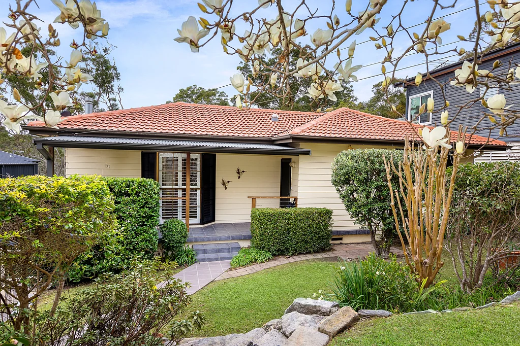 51 Bolwarra Avenue, West Pymble, NSW 2073
