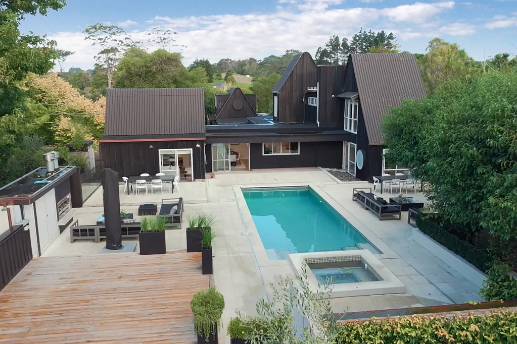 Coatesville 7 Slaapkamer UNSURPASSED LIFESTYLE LOCATION