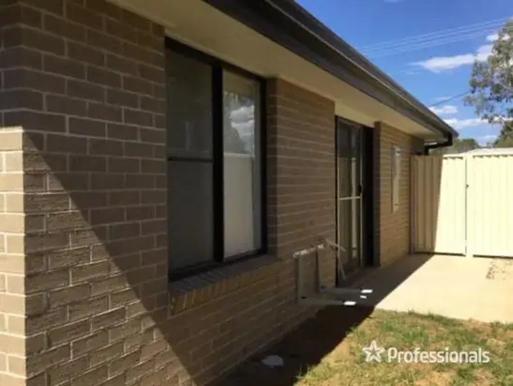 2/34 Cole Road