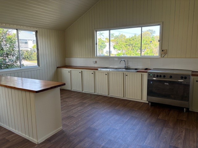 59 COTTON ST, SHORNCLIFFE QLD 4017, 0 chambres, 0 salles de bain, House