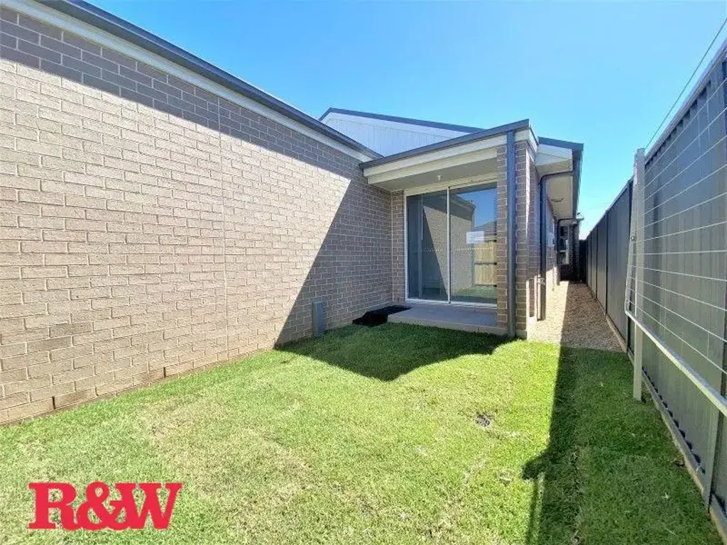 1 BEDROOM GRANNY FLAT