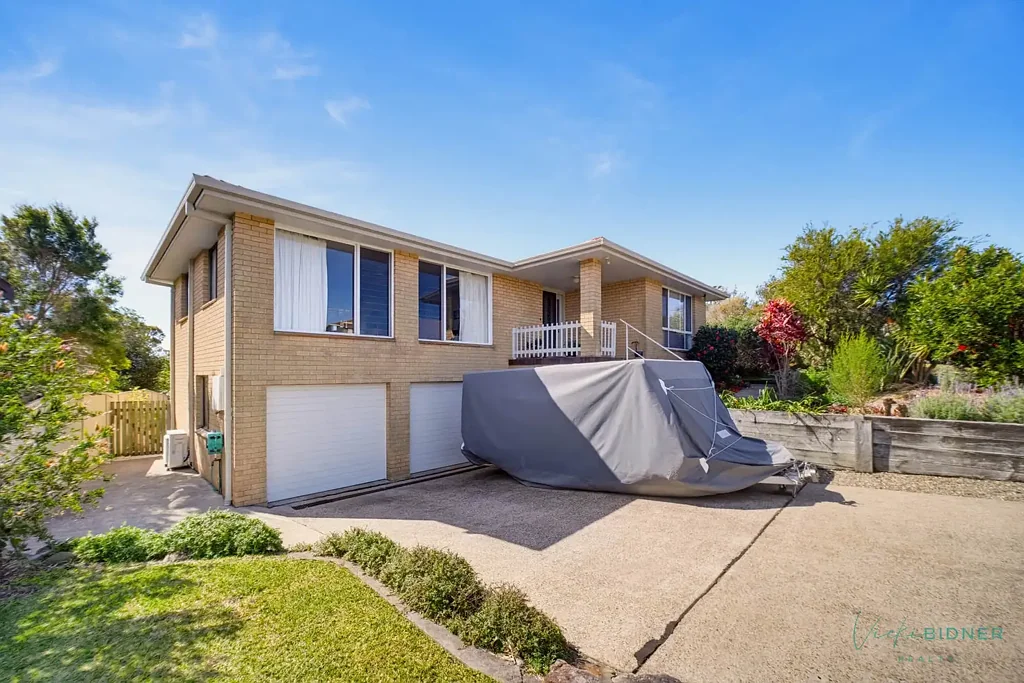 Forster 4 Bedroom GIVE ME LAND, LOTS OF LAND …..