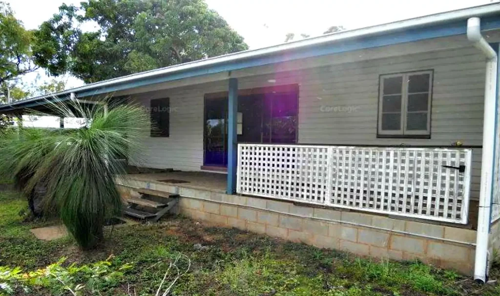 Mount Garnet 3房  Mount Garnet Home with granny flat.