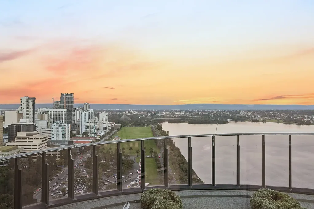Perth 4Zimmer Luxury Sub-Penthouse with Panoramic Views - The Towers in The Ritz Carlton