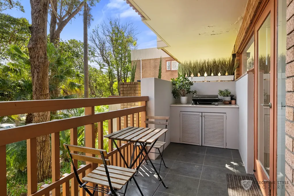LUX CITY PAD + FURNISHED + BALCONY + AIRCON + SECURE PARKING + DUEL ACCESS