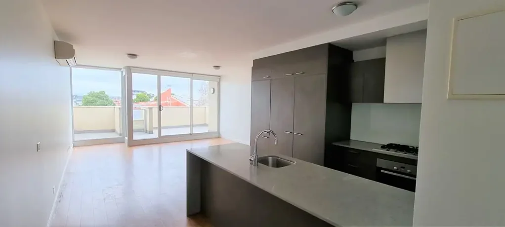 Stylish & Spacious Apartment!