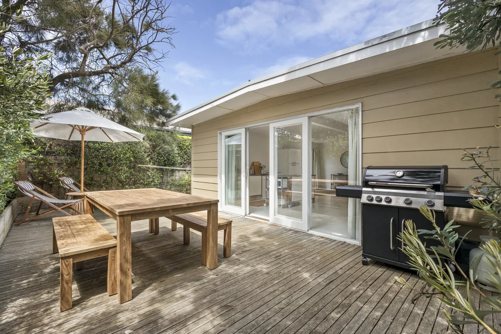 Hideaway In Point Lonsdale; FULLY FURNISHED