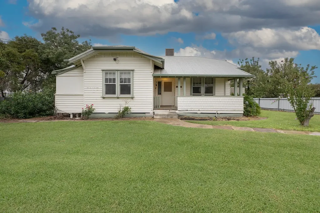 44 Marraboor Street, Lake Boga, VIC 3584