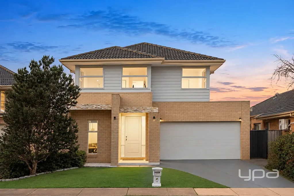Point Cook 4 Slaapkamer Freshly Updated Family Entertainer in Sanctuary Lakes!