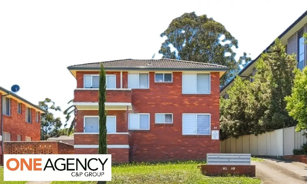 Top-Floor Living with Convenience at Your Doorstep