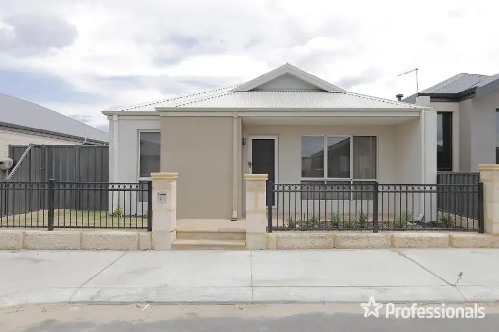 15 Minikin Drive, Aveley, WA 6069
