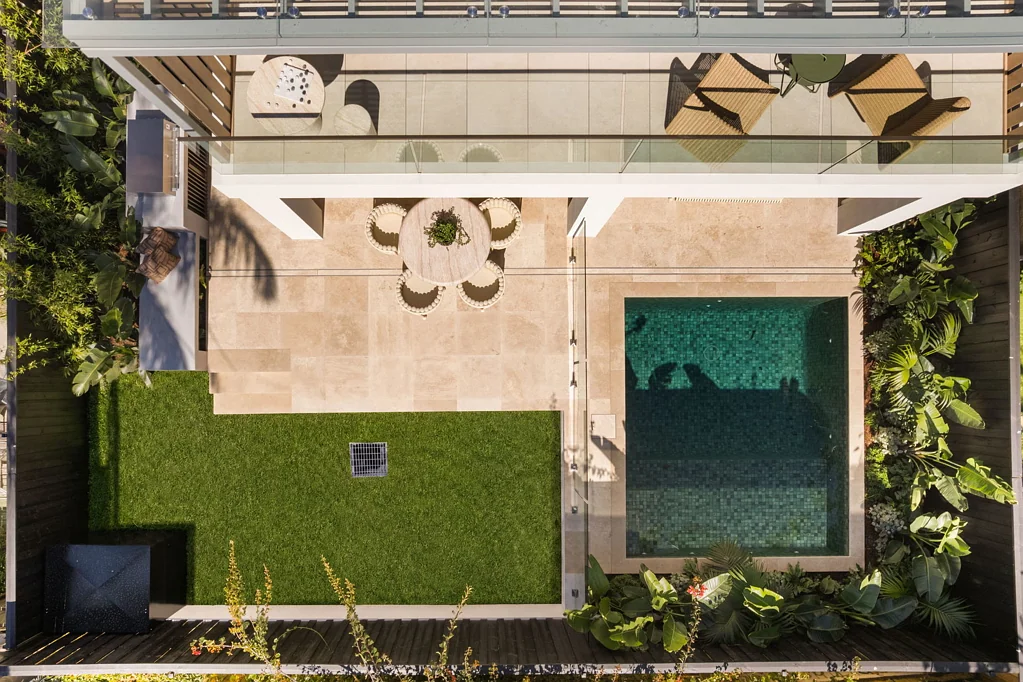 Bondi Beach 4બેડરૂમ BRAND NEW FREESTANDING NORTH FACING BONDI BEACH SANCTUARY WITH RESORT-STYLE LIVING & SMART-HOME TECHNOLOGY