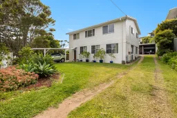 4 Hill Street, Bonny Hills